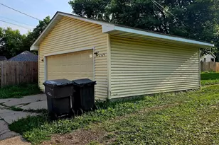 2324 Emerson Ave N, Minneapolis, MN 55411 - Photo 18