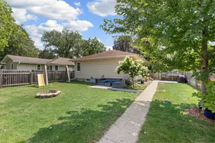 704 E School St, Owatonna, MN 55060 - Photo 22