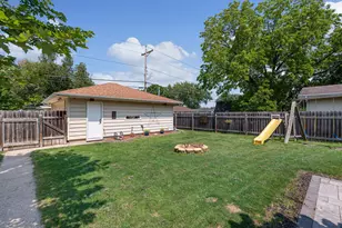 704 E School St, Owatonna, MN 55060 - Photo 24