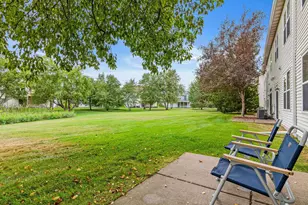 16913 90th Ct N, Maple Grove, MN 55311 - Photo 2