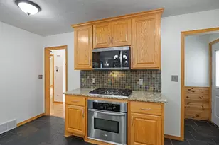 3727 Yates Ave N, Crystal, MN 55422 - Photo 8
