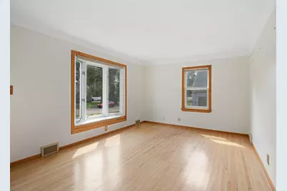 3727 Yates Avenue N, Crystal, MN 55422 - Photo 4