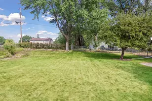 2525 Blomquist Ave, White Bear Lake, MN 55110 - Photo 38