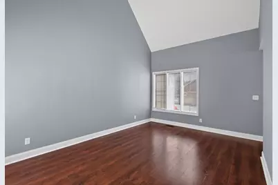 25 Stevens Street E, Saint Paul, MN 55107 - Photo 4