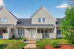 25 Stevens St E, Saint Paul, MN 55107 - Photo 2