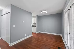 25 Stevens St E, Saint Paul, MN 55107 - Photo 10
