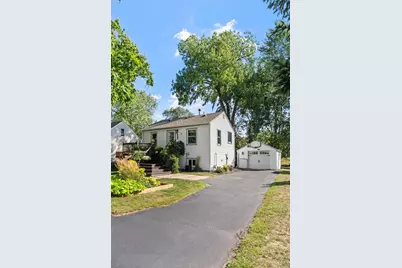 8227 Blaisdell Avenue S, Bloomington, MN 55420 - Photo 44