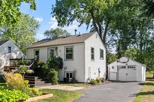 8227 Blaisdell Ave S, Bloomington, MN 55420 - Photo 44