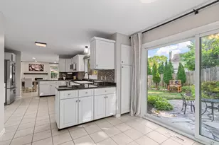 13547 Essex Ct, Eden Prairie, MN 55347 - Photo 24