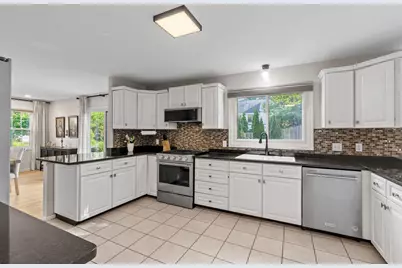 13547 Essex Court, Eden Prairie, MN 55347 - Photo 20