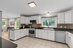 13547 Essex Ct, Eden Prairie, MN 55347 - Photo 20