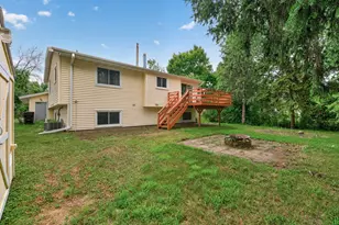 1124 Meadowwood Dr, Brooklyn Park, MN 55444 - Photo 28