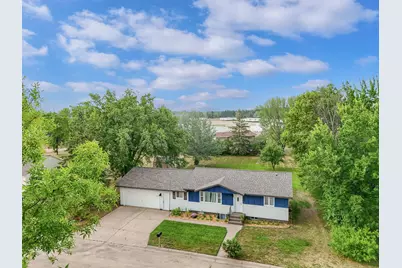 452 4th St NW, Perham, MN 56573 - Photo 4