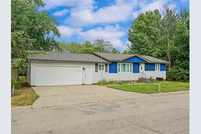 452 4th St NW, Perham, MN 56573 - Photo 2