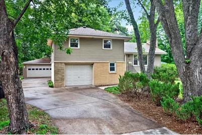 561 54th Avenue NE, Fridley, MN 55421 - Photo 2