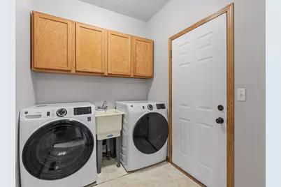 9290 Creek Way, Savage, MN 55378 - Photo 18