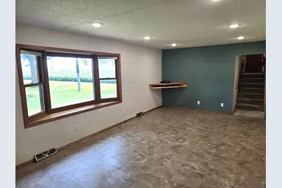 60247 State Highway 19, Winthrop, MN 55396 - Photo 4