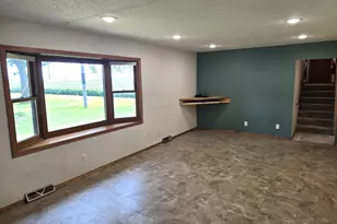 60247 State Hwy 19, Winthrop, MN 55396 - Photo 4