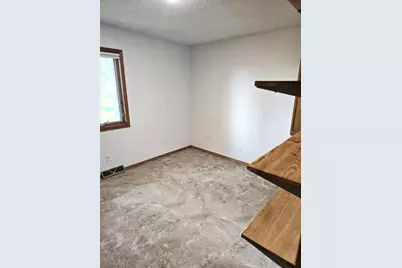 60247 State Highway 19, Winthrop, MN 55396 - Photo 14