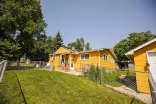 511 W 11th St, Morris, MN 56267 - Photo 4