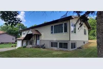 305 E Summit Street, Battle Lake, MN 56515 - Photo 10
