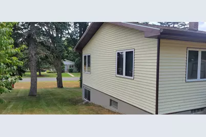 305 E Summit Street, Battle Lake, MN 56515 - Photo 6