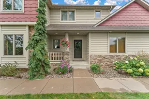 23140 Grandview Way, Lakeville, MN 55044 - Photo 6