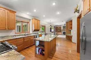 23140 Grandview Way, Lakeville, MN 55044 - Photo 18