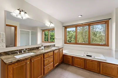 23140 Grandview Way, Lakeville, MN 55044 - Photo 34