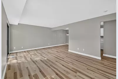 1211 Trailwood S, Hopkins, MN 55343 - Photo 2