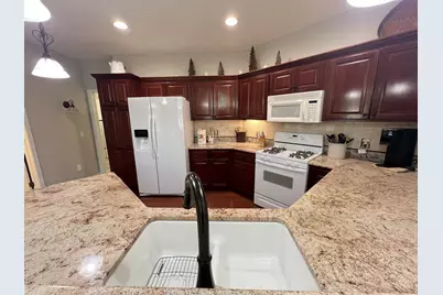 7207 W 144th Street, Savage, MN 55378 - Photo 4