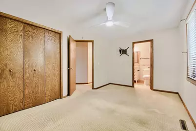4075 Valentine Crest Road, Arden Hills, MN 55112 - Photo 10