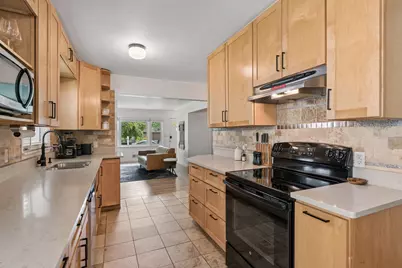 1653 Dayton Avenue, Saint Paul, MN 55104 - Photo 10