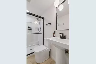 1653 Dayton Avenue, Saint Paul, MN 55104 - Photo 30