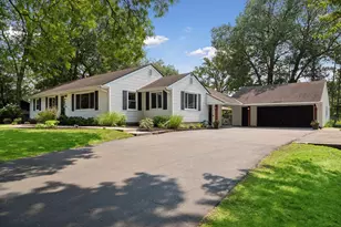 17901 Covington Rd, Minnetonka, MN 55345 - Photo 34
