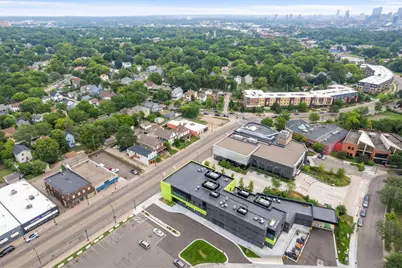 2038 W Broadway Avenue, Minneapolis, MN 55411 - Photo 2