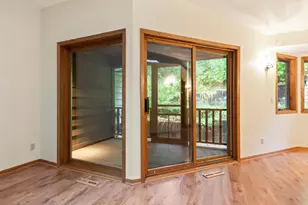 5546 Village Dr, Edina, MN 55439 - Photo 8
