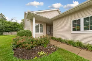 20524 Eastview Curve, Farmington, MN 55024 - Photo 1