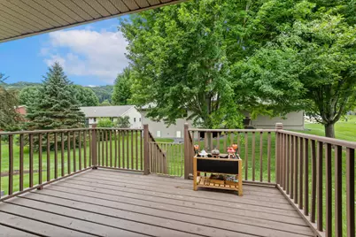 909 Jonathan Lane, La Crescent, MN 55947 - Photo 32