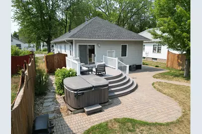 1106 2nd Street SW, Wadena, MN 56482 - Photo 6