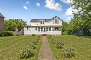 122 W School St, Owatonna, MN 55060 - Photo 1