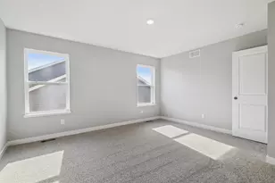 1649 Shasta Dr, Shakopee, MN 55379 - Photo 8
