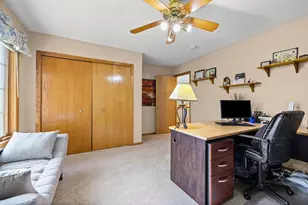12101 Jasper Ln, Eden Prairie, MN 55347 - Photo 40