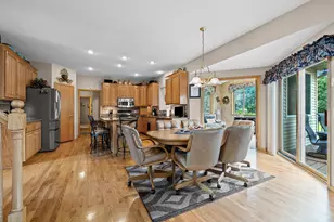 12101 Jasper Ln, Eden Prairie, MN 55347 - Photo 18