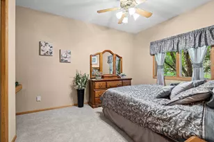 12101 Jasper Ln, Eden Prairie, MN 55347 - Photo 26