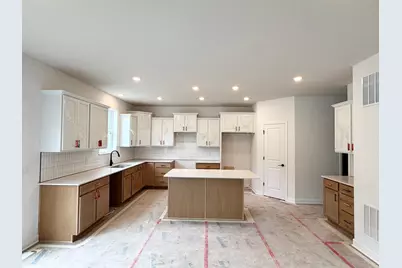 10897 Henslowe Avenue S, Cottage Grove, MN 55016 - Photo 2