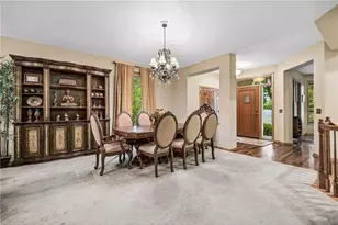 18464 Farmstead Cir, Eden Prairie, MN 55347 - Photo 4