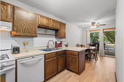 11236 Vessey Circle, Bloomington, MN 55437 - Photo 18