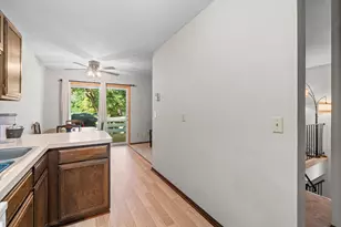 11236 Vessey Cir, Bloomington, MN 55437 - Photo 20