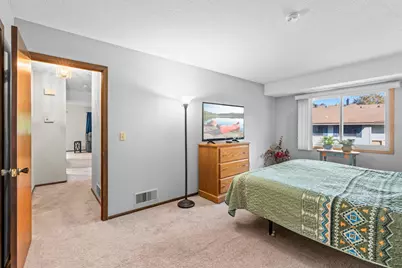 11236 Vessey Circle, Bloomington, MN 55437 - Photo 22